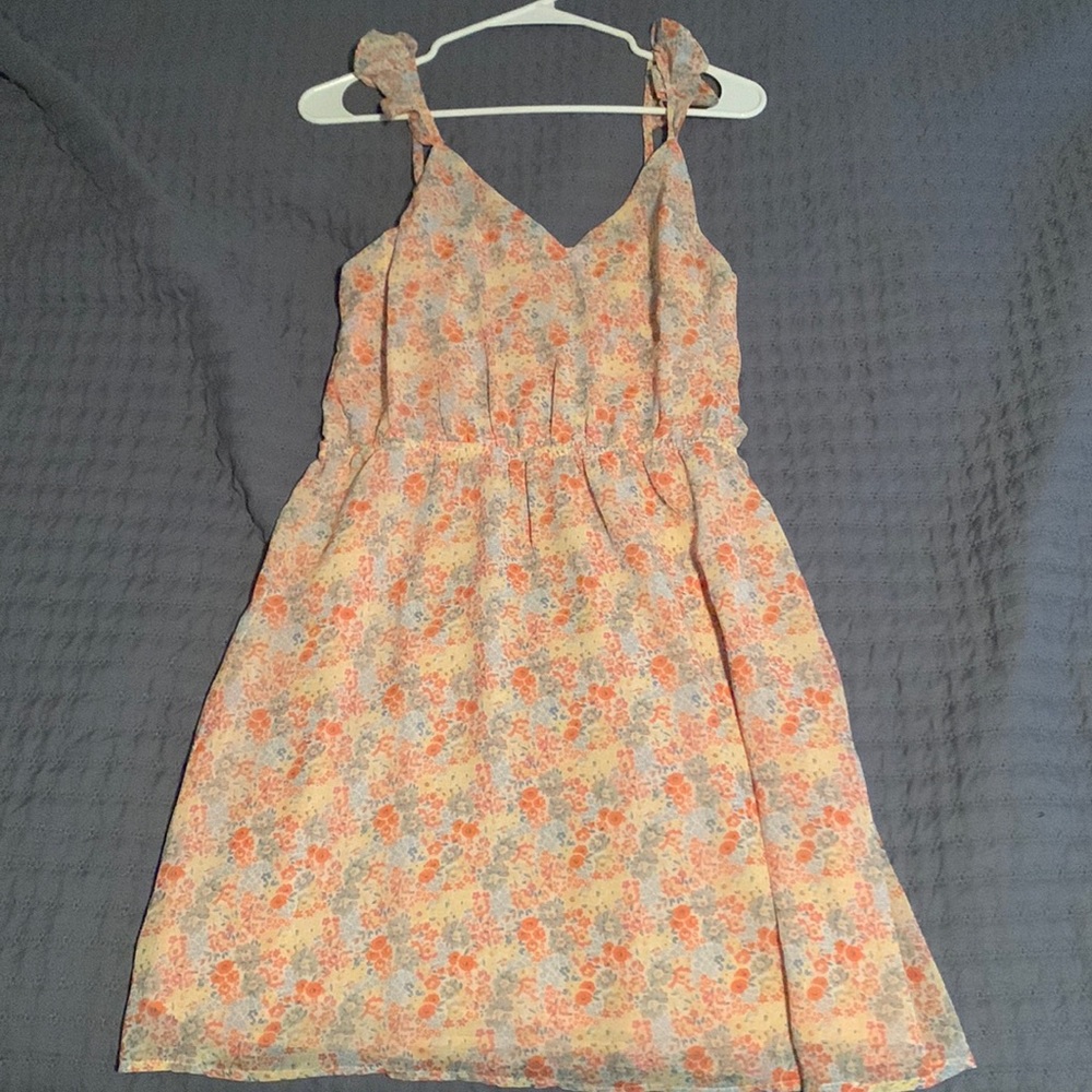Floral dress - size medium